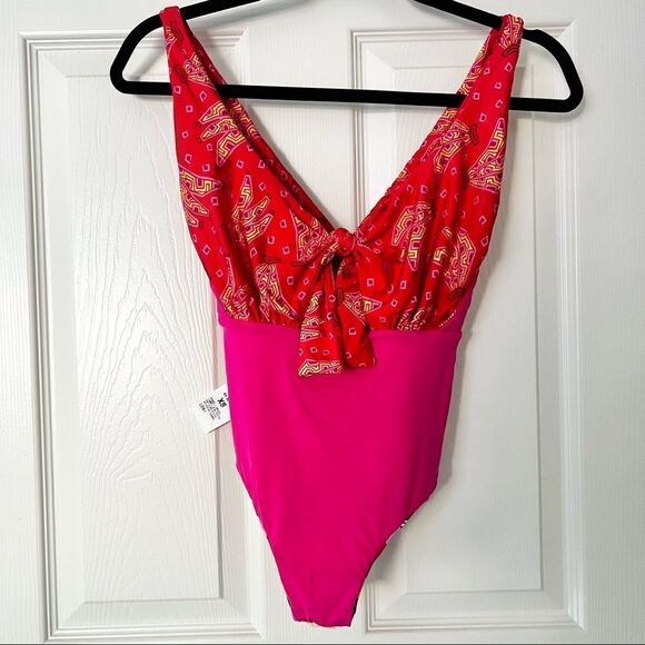 FARM RIO Reversible Tiki Bananas Lucy One-Piece Swimsuit XS MSRP $145 - Picture 8 of 13